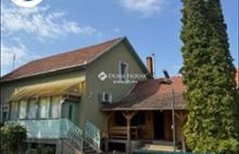 Eladó Tápiószelei családi ház hirdetés (43659633)