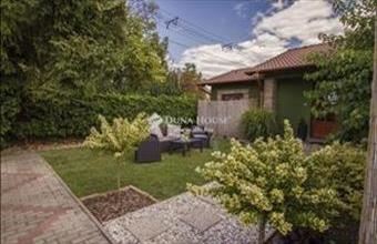 Eladó Velencei családi ház hirdetés (32757272)