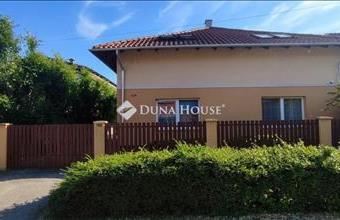 Eladó Komáromi családi ház hirdetés (59555953)