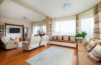 Eladó Budapest III. kerületi családi ház hirdetés (17462752)