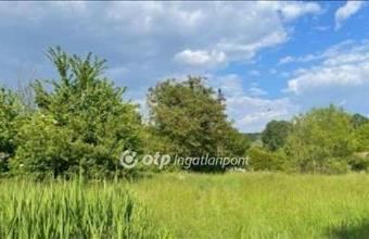 Eladó Kesztölci egyéb telek hirdetés (43594193)