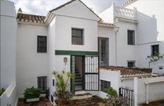 Eladó Spanyolországi sorház hirdetés (91792499)