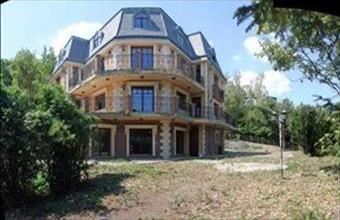 Eladó Budapest XII. kerületi családi ház hirdetés (44515484)