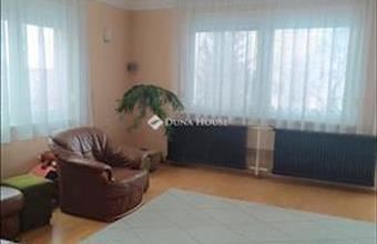 Eladó Szentmártonkátai családi ház hirdetés (32434119)