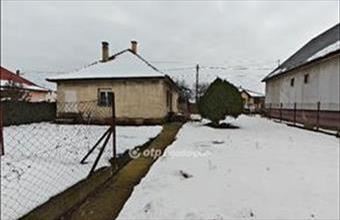 Eladó Kiskunlacházai családi ház hirdetés (94454953)