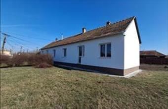 Eladó Komáromi tégla lakás hirdetés (59397353)