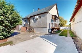 Eladó Nagyhalászi családi ház hirdetés (65737343)