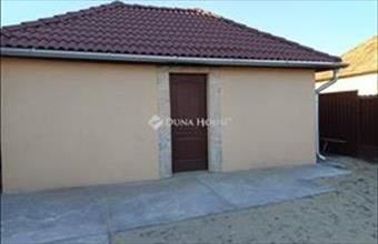Eladó Nagykátai családi ház hirdetés (69244336)
