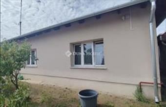 Eladó Vecsési házrész hirdetés (93244844)