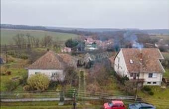 Eladó Borsosberényi családi ház hirdetés (46495432)