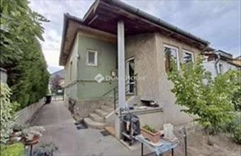 Eladó Budapest XV. kerületi családi ház hirdetés (78729913)