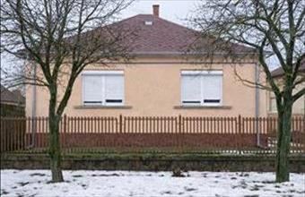 Eladó Péri családi ház hirdetés (87869456)