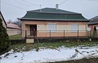 Eladó Jászszentandrási családi ház hirdetés (69796874)