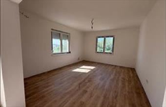 Eladó Tatabányai egyéb lakás hirdetés (35842357)