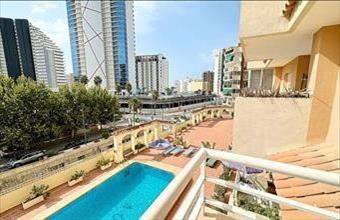 Eladó Spanyolországi tégla lakás hirdetés (93563664)