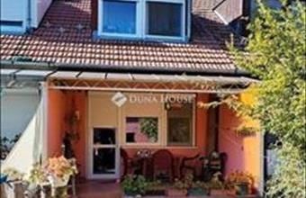 Eladó Kecskeméti sorház hirdetés (93378869)