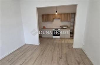 Eladó Veszprémi panel lakás hirdetés (36745443)