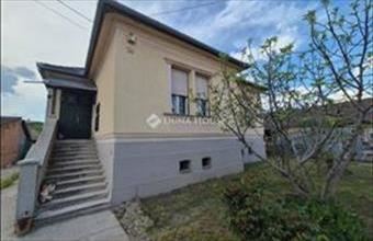 Eladó Ceglédi családi ház hirdetés (47325353)