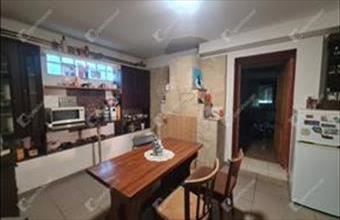 Eladó Győrújbaráti családi ház hirdetés (41343467)