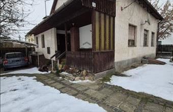 Eladó Budakalászi családi ház hirdetés (33873449)