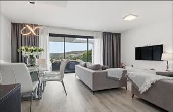 Eladó Spanyolországi sorház hirdetés (33343138)