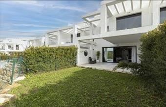 Eladó Spanyolországi sorház hirdetés (33343138)