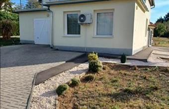 Eladó Pécsi családi ház hirdetés (79686579)