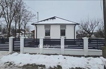 Eladó Nádudvari családi ház hirdetés (47847454)