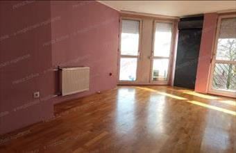 Eladó Siófoki tégla lakás hirdetés (33993499)