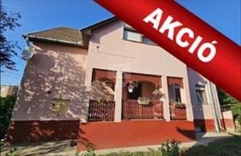 Eladó Újfehértói családi ház hirdetés (72715664)