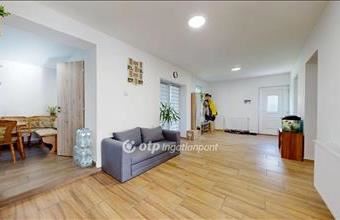 Eladó Polgári családi ház hirdetés (37647336)