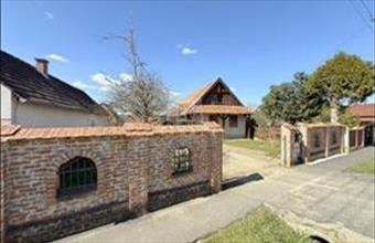 Eladó Pusztaszentlászlói családi ház hirdetés (13555994)