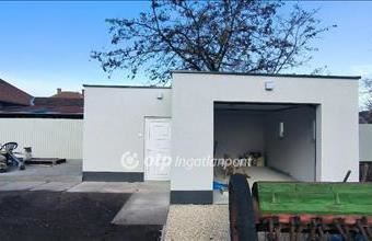 Eladó Szarvasi családi ház hirdetés (84734963)