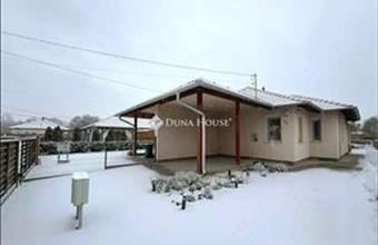 Eladó Ócsai ikerház hirdetés (54583937)