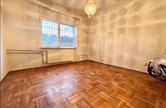 Eladó Budapest III. kerületi családi ház hirdetés (48994149)