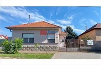 Eladó Vecsési családi ház hirdetés (97345364)