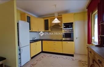 Eladó Kecskeméti tégla lakás hirdetés (72734642)