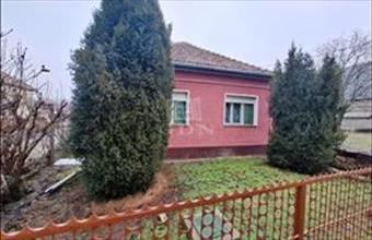 Eladó Tököli családi ház hirdetés (43847322)