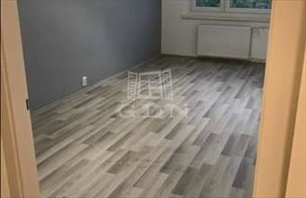 Eladó Budapest III. kerületi panel lakás hirdetés (47425537)