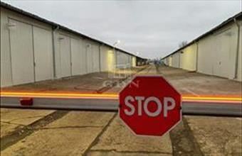 Kiadó Váci raktár hirdetés (44276877)