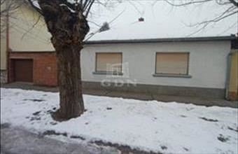 Eladó Bajai családi ház hirdetés (81677525)