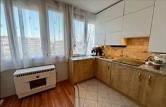 Eladó Váci csúsztatott zsalus lakás hirdetés (84199338)