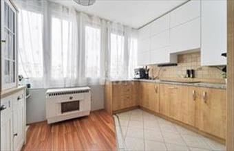 Eladó Váci csúsztatott zsalus lakás hirdetés (84199338)