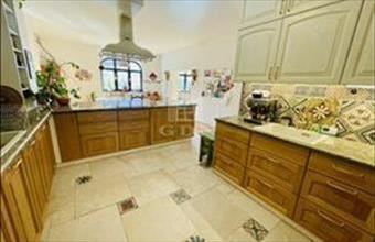 Eladó Váci családi ház hirdetés (93265263)