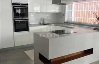 Eladó Szigetszentmiklósi családi ház hirdetés (42514569)