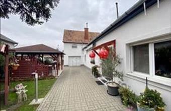 Eladó Tököli családi ház hirdetés (95393379)