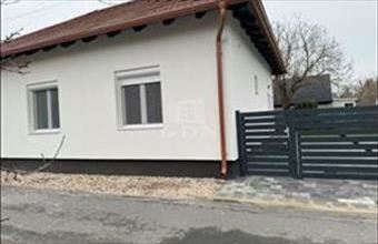 Eladó Balatonmáriafürdői családi ház hirdetés (58764558)