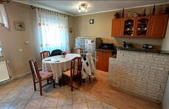 Eladó Hévízi tégla lakás hirdetés (74573983)