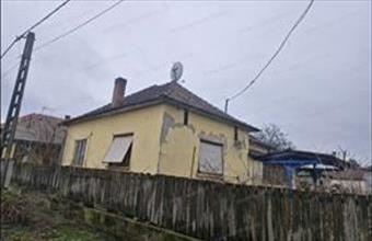 Eladó Szajoli családi ház hirdetés (28773398)