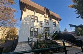 Kiadó Székesfehérvári iroda irodaházban hirdetés (74819331)